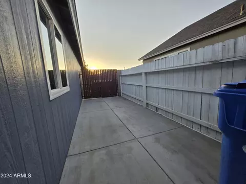 517 N 63rd Ln, Phoenix, AZ 85043 photo 28