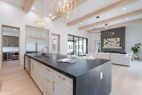 Kitchen - 1575 S 155th St, Gilbert, AZ 85296 photo 4 of 12