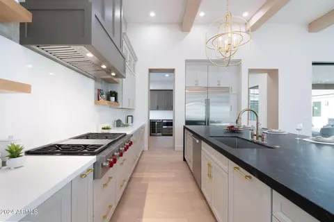 Kitchen - 1575 S 155th St, Gilbert, AZ 85296 photo 5 of 12