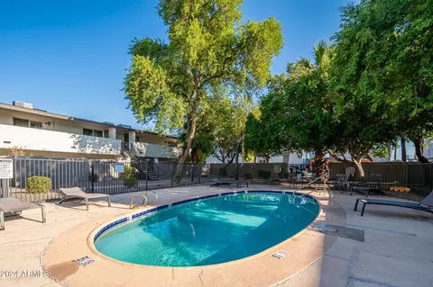 810 E Colter St #39, Phoenix, AZ 85014 photo 17