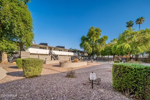 810 E Colter St #39, Phoenix, AZ 85014 photo 15