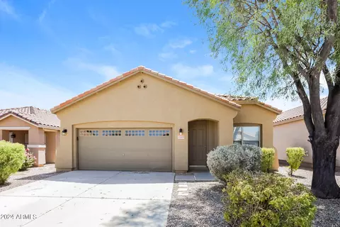 2869 W Yellow Peak Dr, San Tan Valley, AZ 85142