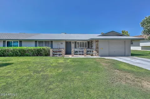 13408 N Cedar Dr, Sun City, AZ 85351