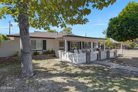 4923 E Piccadilly Rd, Phoenix, AZ 85018