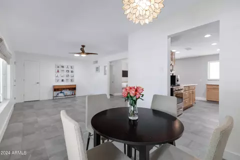 4923 E Piccadilly Rd, Phoenix, AZ 85018 photo 9