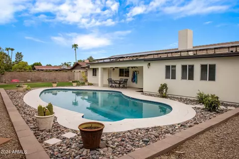 425 E Waltann Ln, Phoenix, AZ 85022 photo 25