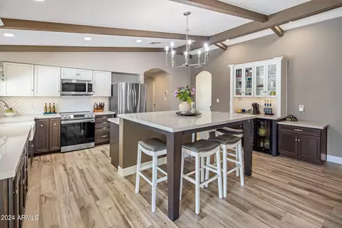 425 E Waltann Ln, Phoenix, AZ 85022 photo 8