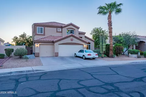 518 S Pueblo St, Gilbert, AZ 85233