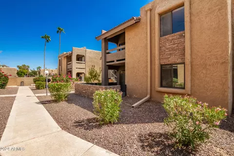 3825 E Camelback Rd #157, Phoenix, AZ 85018