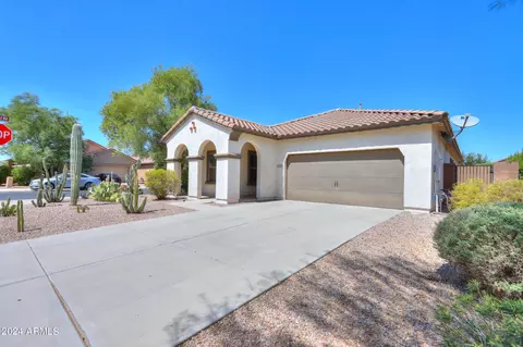 42610 W Lucera Ct, Maricopa, AZ 85138