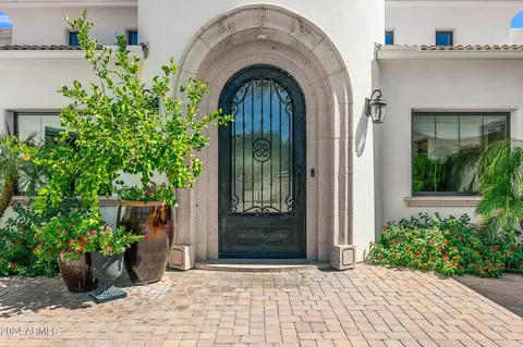 6545 E Berneil Dr, Paradise Valley, AZ 85253