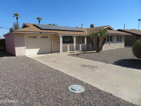 11002 W Oakmont Dr, Sun City, AZ 85351