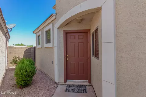 1154 S Boulder St #B, Gilbert, AZ 85296 photo 3