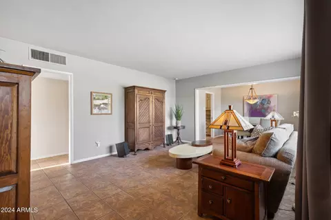 4121 Edgemont Ave, Phoenix, AZ 85008 photo 4