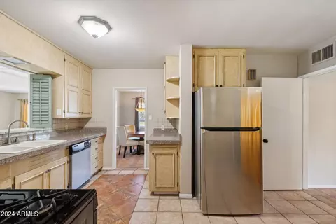 4121 Edgemont Ave, Phoenix, AZ 85008 photo 13
