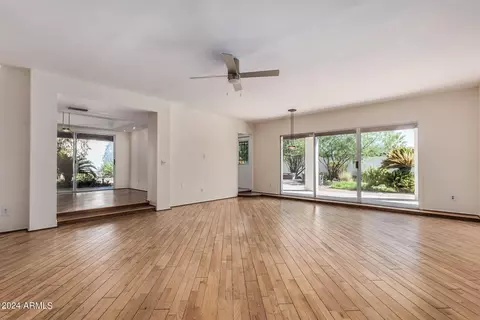 627 E Tam Oshanter Dr, Phoenix, AZ 85022