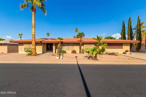 717 S Revolta Cir, Mesa, AZ 85208