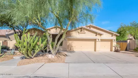 25824 N Fernbush Dr, Phoenix, AZ 85083
