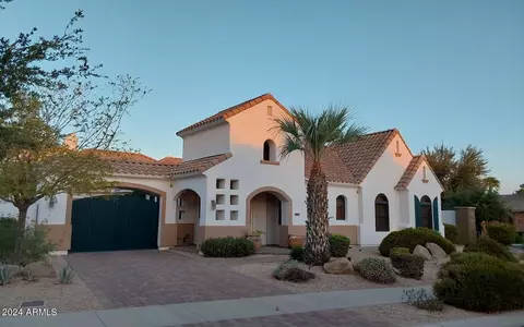 207 N Parkview Ct, Litchfield Park, AZ 85340