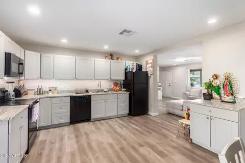 320 W Darrow St, Phoenix, AZ 85041 photo 13