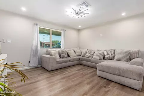 320 W Darrow St, Phoenix, AZ 85041 photo 7