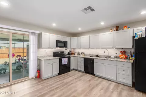 320 W Darrow St, Phoenix, AZ 85041 photo 11