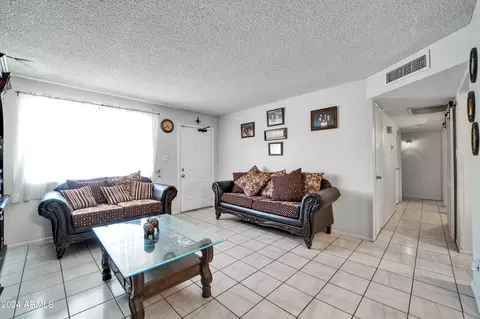 7601 W Osborn Rd, Phoenix, AZ 85033 photo 4