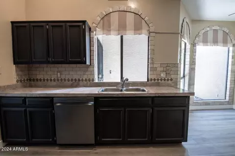 9052 N 14th Dr, Phoenix, AZ 85021 photo 15
