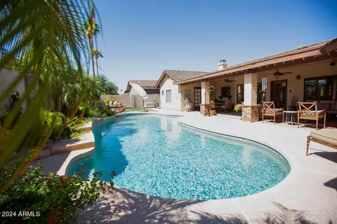 1163 E Knight Ln, Tempe, AZ 85284 photo 2