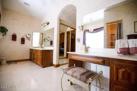 1163 E Knight Ln, Tempe, AZ 85284 photo 10
