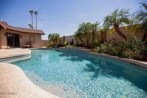 1163 E Knight Ln, Tempe, AZ 85284 photo 3