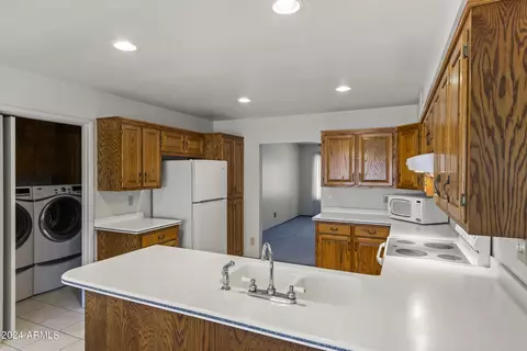 2750 E Villa Rita Dr, Phoenix, AZ 85032 photo 5