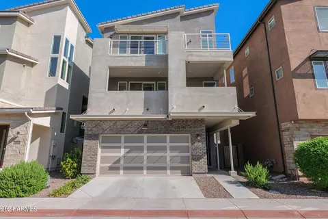 7084 W Jasper Dr, Chandler, AZ 85226