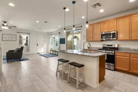 8319 E Impala Ave, Mesa, AZ 85209 photo 2