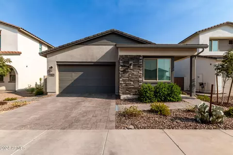 1552 E Lodgepole Dr, Gilbert, AZ 85298 photo 2