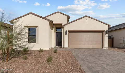 720 E Aurora Dr, San Tan Valley, AZ 85140