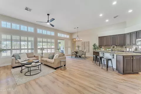 6840 E Mirabel Ave, Mesa, AZ 85209