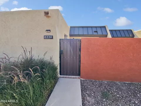 8339 N 59th Dr, Glendale, AZ 85302