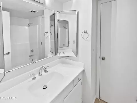 Bath - 2040 S Longmore -- #80, Mesa, AZ 85202 photo 1 of 1