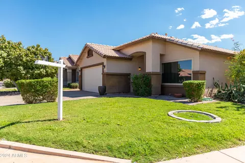 207 W Shannon St, Gilbert, AZ 85233