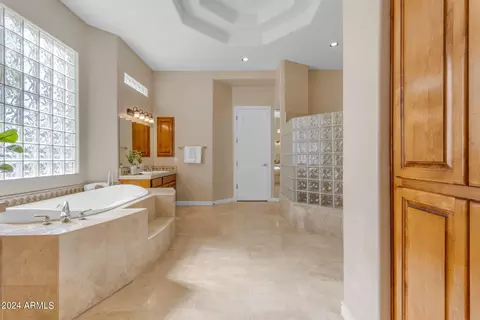 Bath - 808 E Carver Rd, Tempe, AZ 85284 photo 2 of 12
