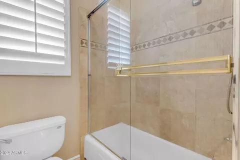 Bath - 808 E Carver Rd, Tempe, AZ 85284 photo 8 of 12