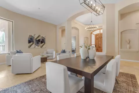 Dining - 808 E Carver Rd, Tempe, AZ 85284 photo 3 of 6