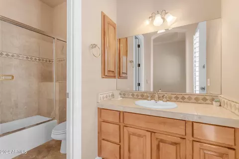 Bath - 808 E Carver Rd, Tempe, AZ 85284 photo 11 of 12