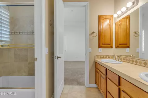 Bath - 808 E Carver Rd, Tempe, AZ 85284 photo 7 of 12