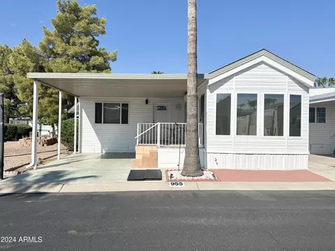 955 S Nickel Dr, Apache Junction, AZ 85119 photo 2