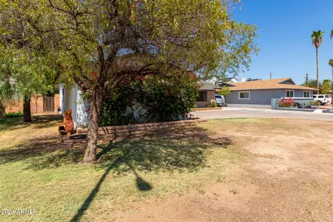 2628 E Virginia Ave, Phoenix, AZ 85008 photo 4