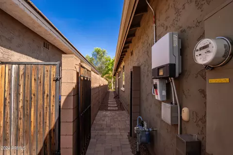 31305 N 26th Dr, Phoenix, AZ 85085 photo 5
