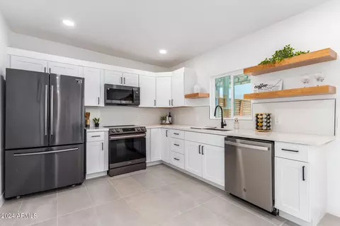 2056 E Orange St, Tempe, AZ 85281