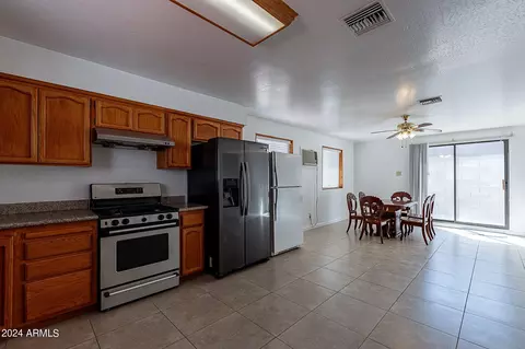 527 E Taylor St, Tempe, AZ 85288 photo 4
